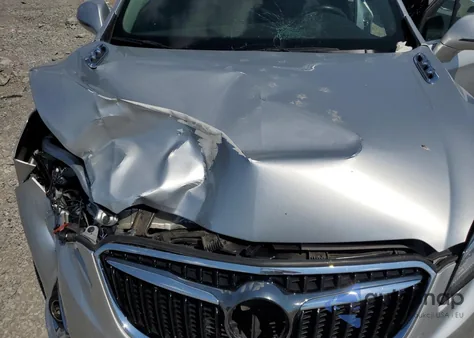 2019 Buick Envision Essence z USA, uszkodzony, nr VIN LRBFX2SA3KD021605